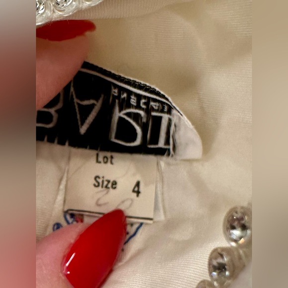 A.J. Bari - VTG 80s Structured White Satin Formal Dress/Crystal Trim - EUC 4 - Picture 14 of 17